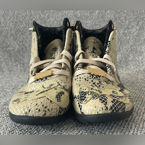 Reebok Melody Ehsani x Question  “Love” Mid Top Sneakers- NWOT- Women’s 8.5 USA - Picture 15 of 16